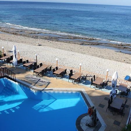 Pebble Beach Hotel Plomari ภายนอก รูปภาพ