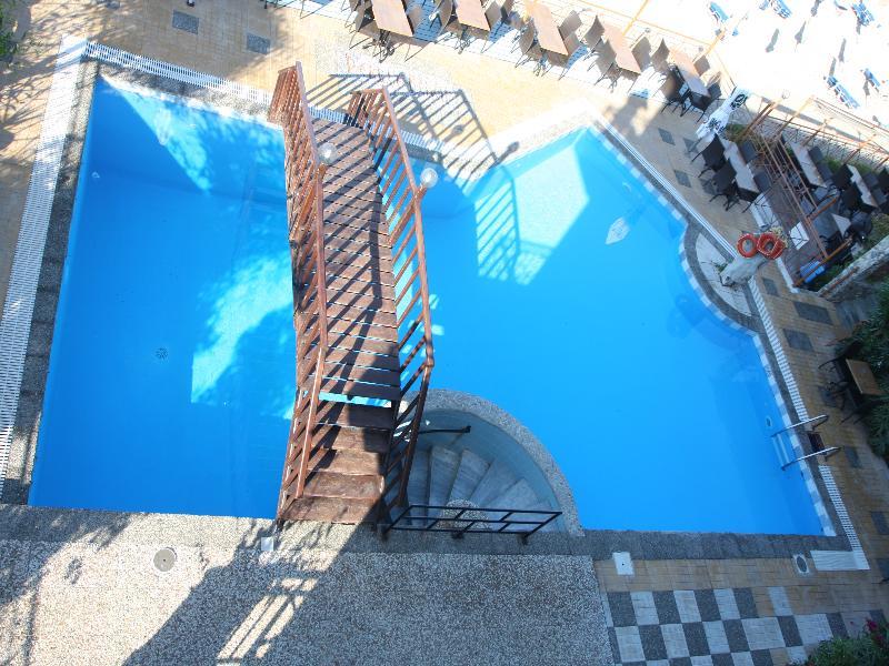 Pebble Beach Hotel Plomari ภายนอก รูปภาพ