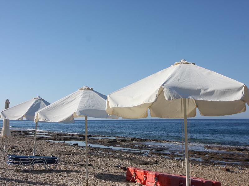 Pebble Beach Hotel Plomari ภายนอก รูปภาพ