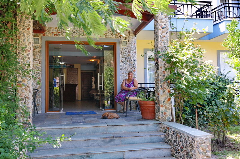 Pebble Beach Hotel Plomari ภายนอก รูปภาพ