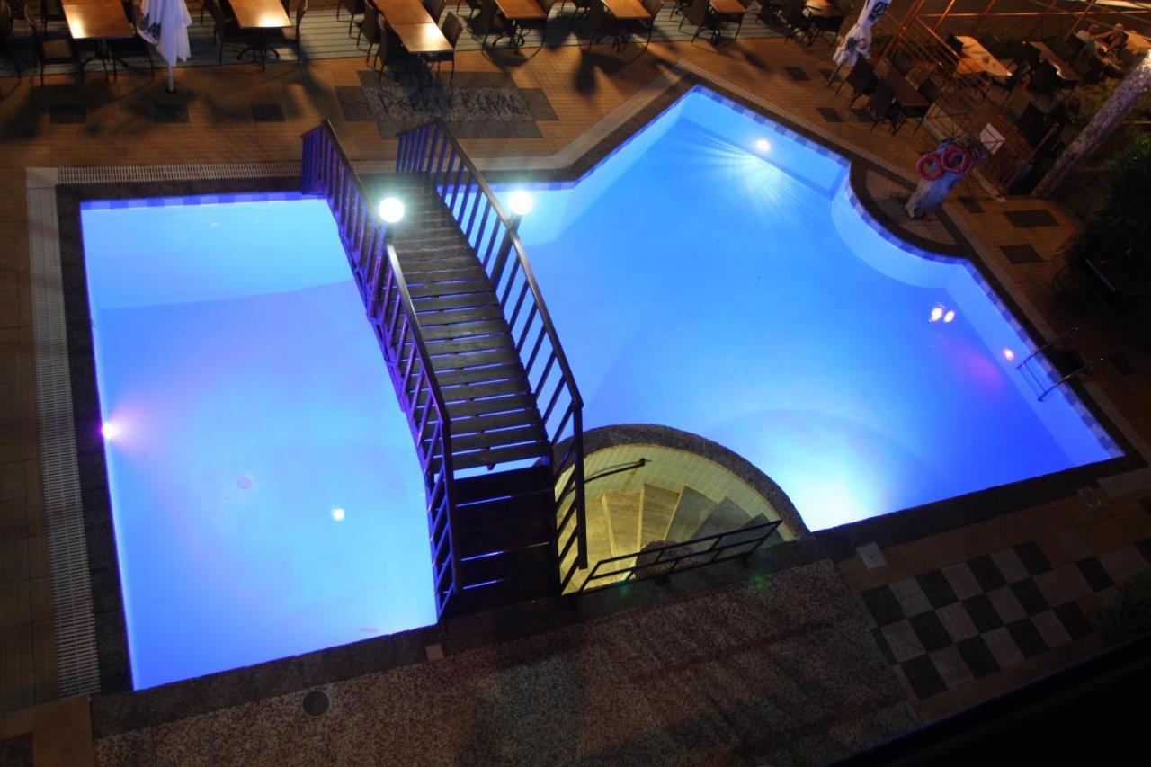 Pebble Beach Hotel Plomari ภายนอก รูปภาพ