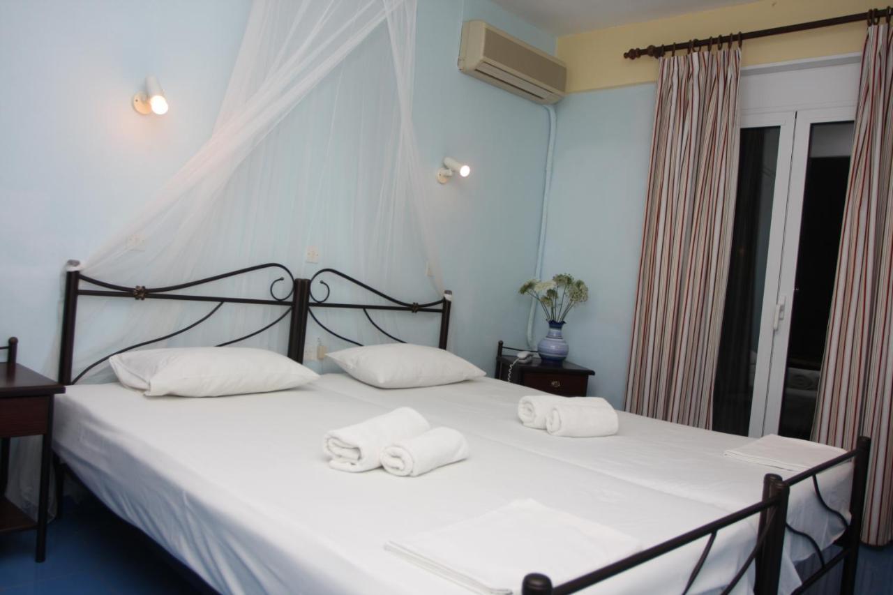 Pebble Beach Hotel Plomari ภายนอก รูปภาพ