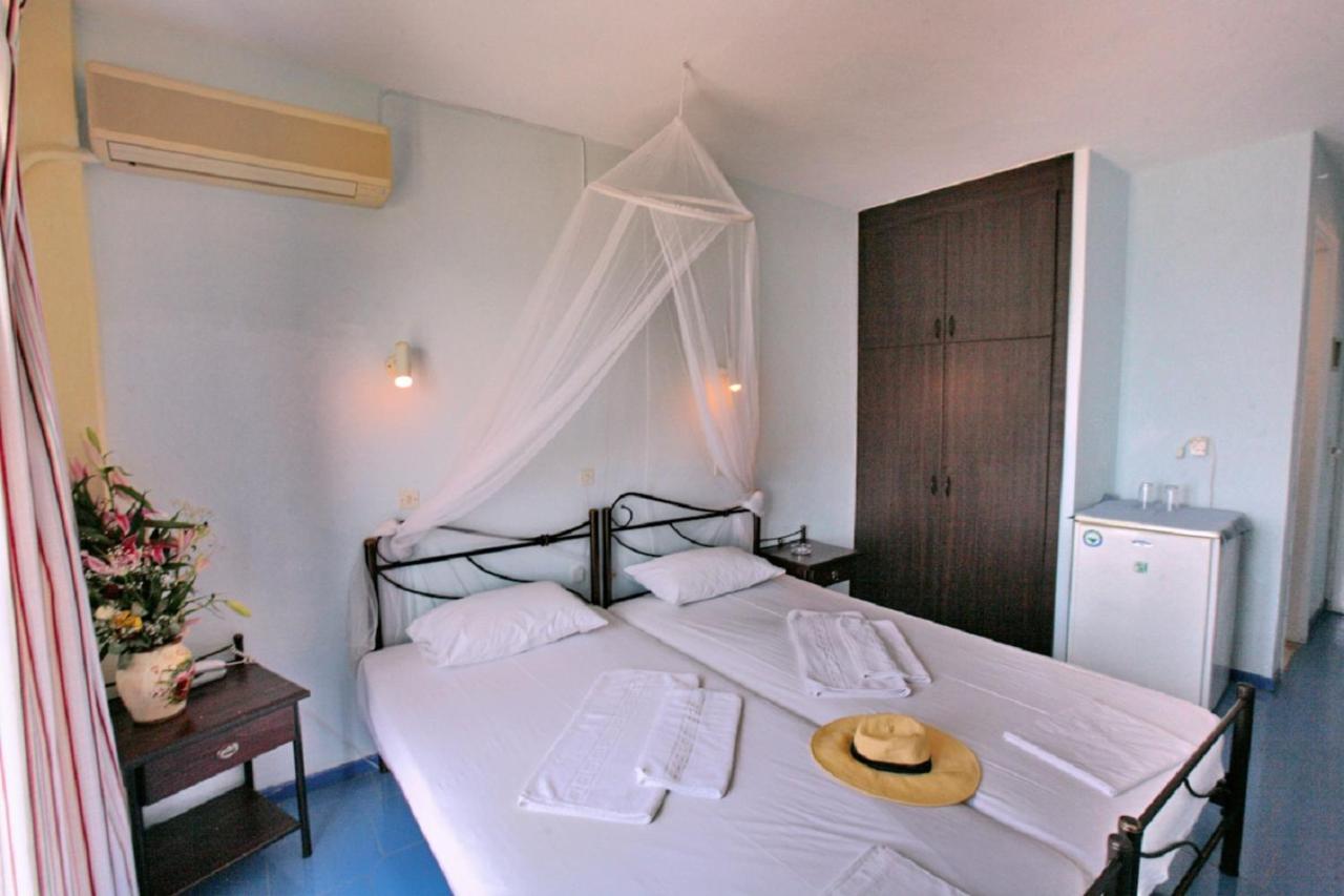 Pebble Beach Hotel Plomari ภายนอก รูปภาพ