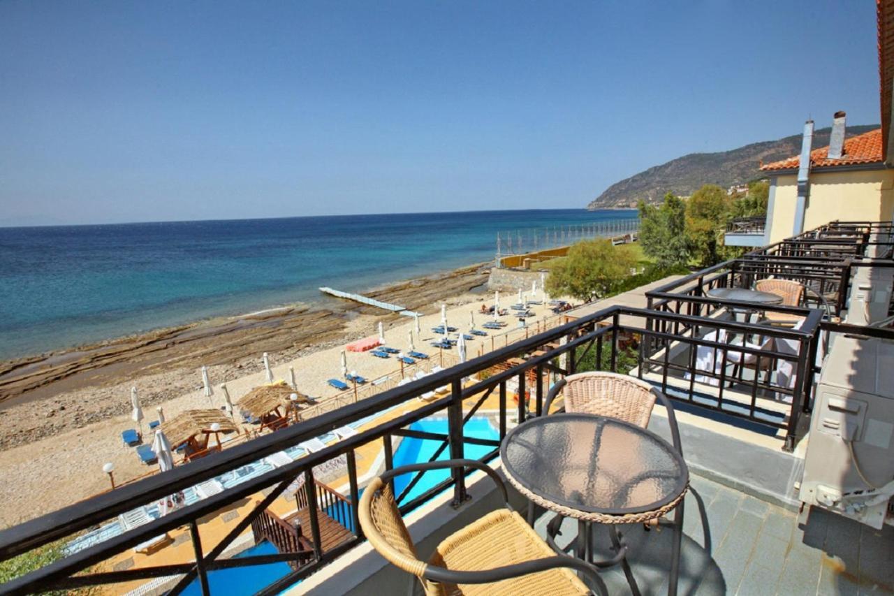 Pebble Beach Hotel Plomari ภายนอก รูปภาพ