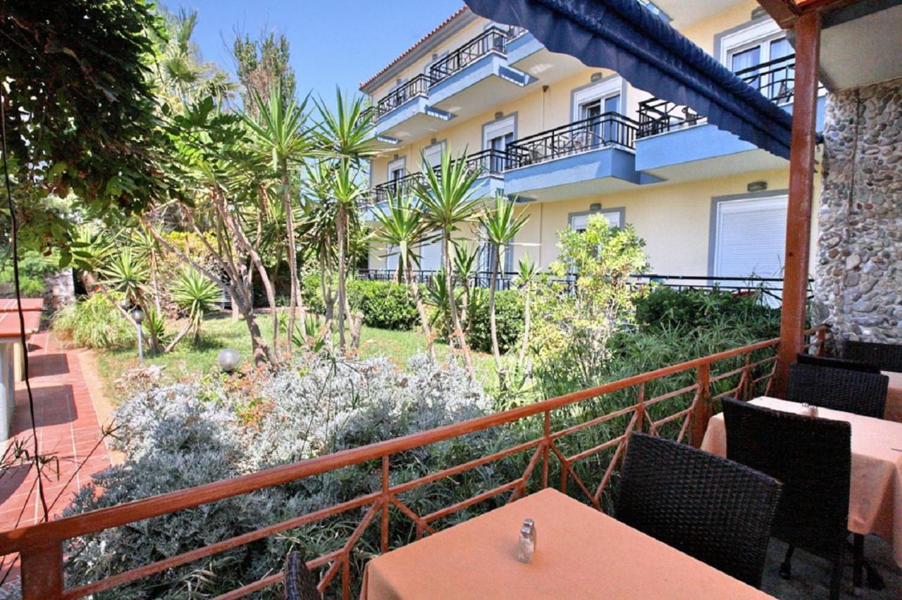 Pebble Beach Hotel Plomari ภายนอก รูปภาพ